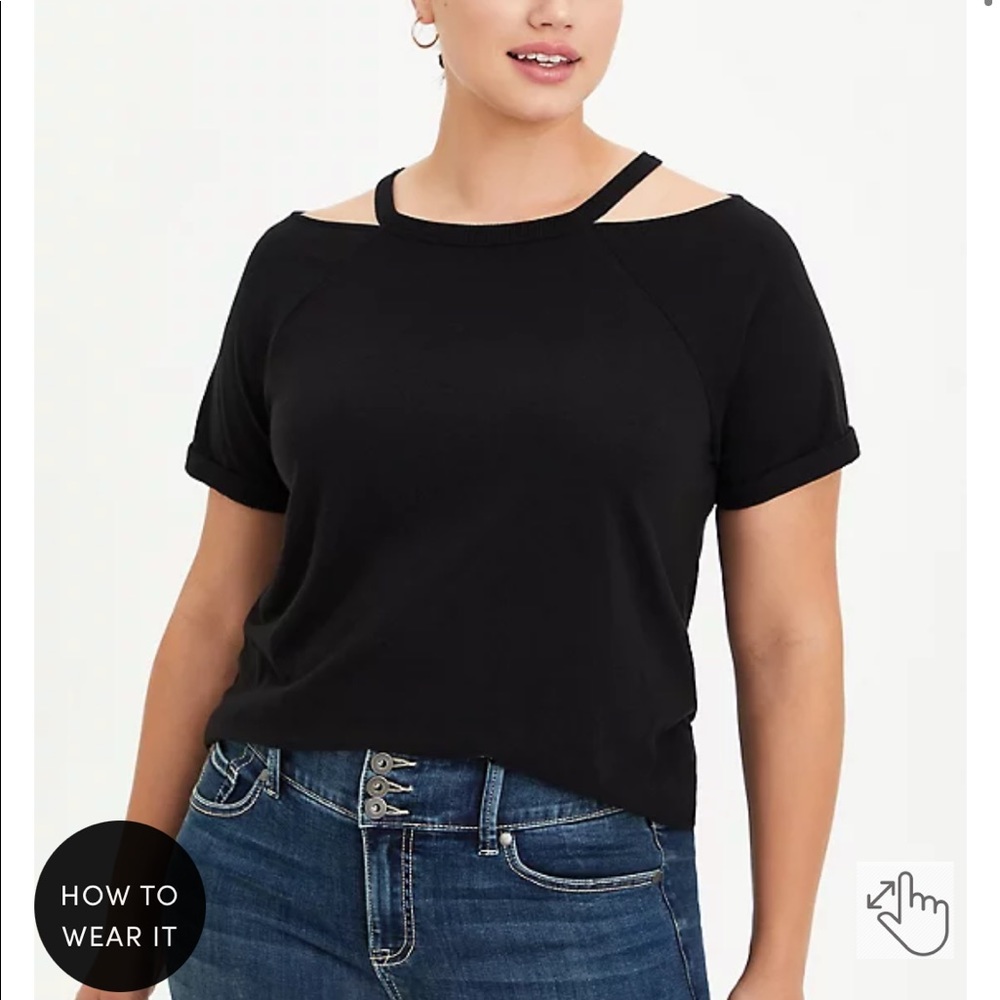 Torrid Size 2 COLD SHOULDER TEE - BLACK